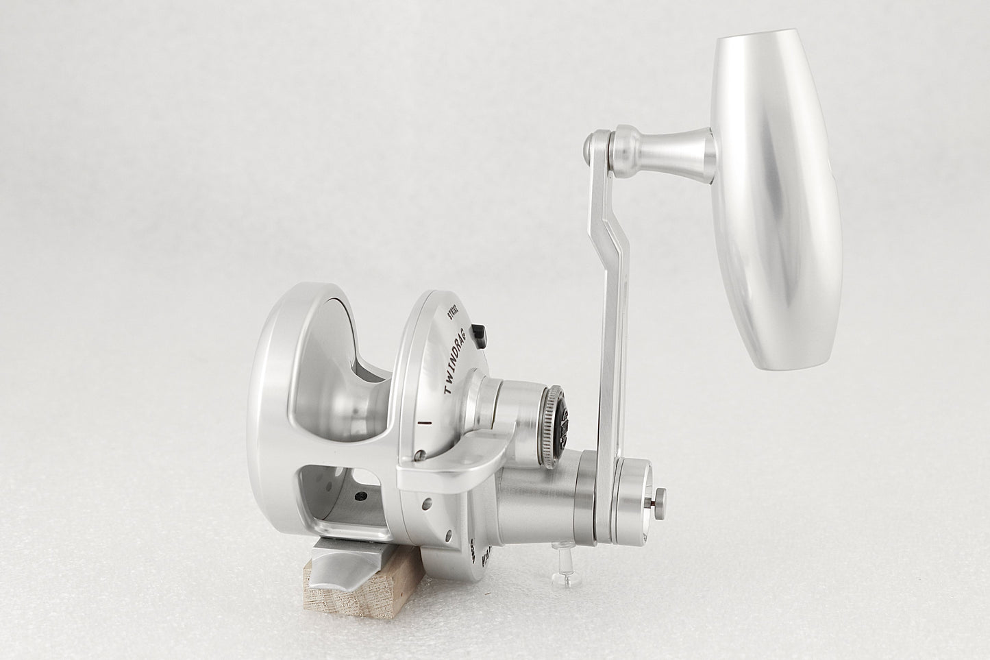 Accurate 2025 Valiant TwinDrag V2 Slow Pitch Jigging Reel - Dogfish Tackle & Marine